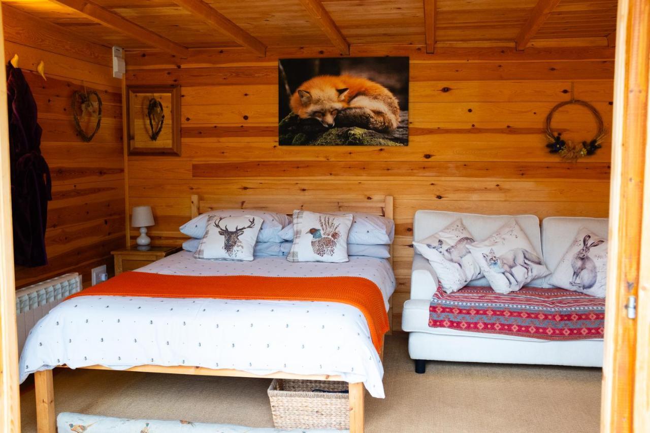 Moors Wood Relaxing ,Tranquil Retreat With Hot Tub Villa ชิปเพแนม ภายนอก รูปภาพ
